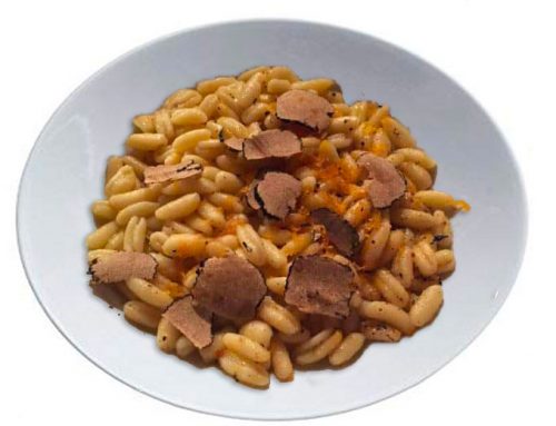 Cavatelli con noci e tartufo